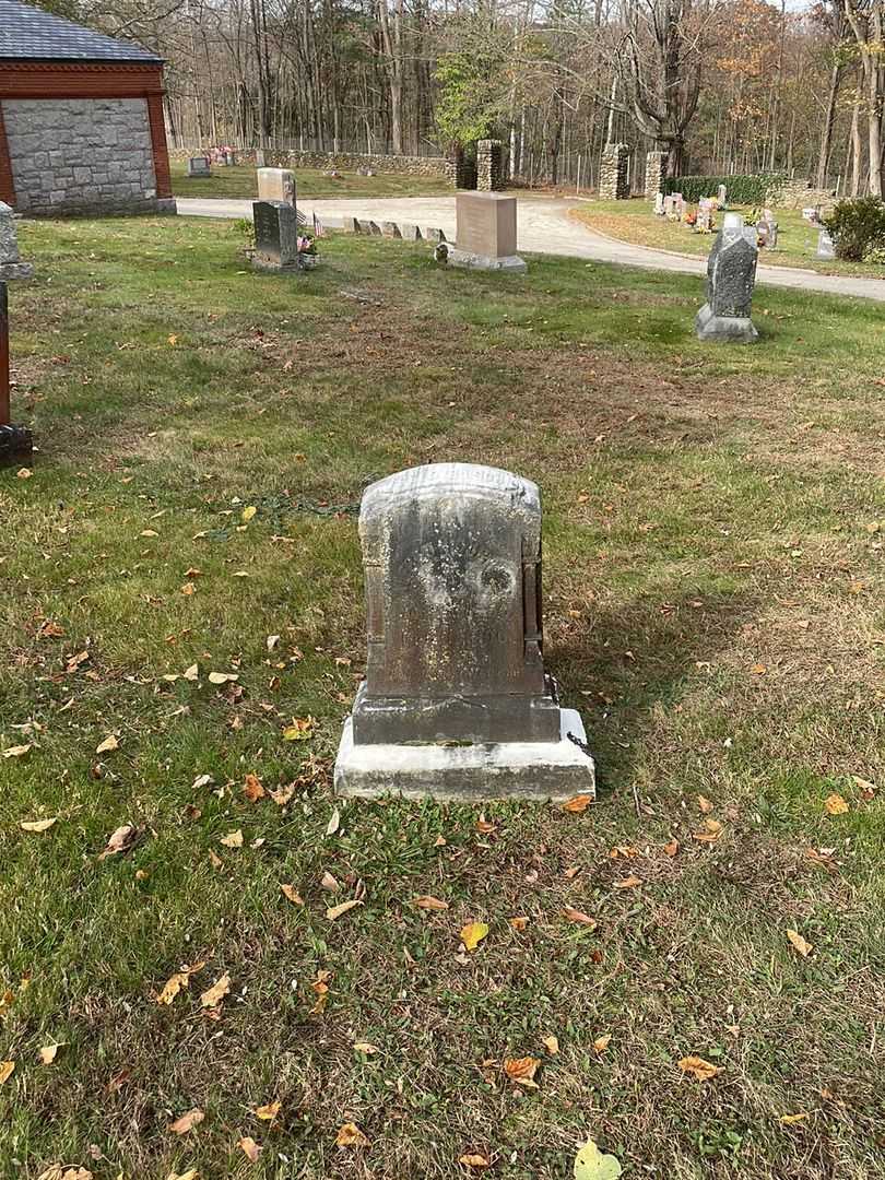 Alfred H. Currier's grave. Photo 2