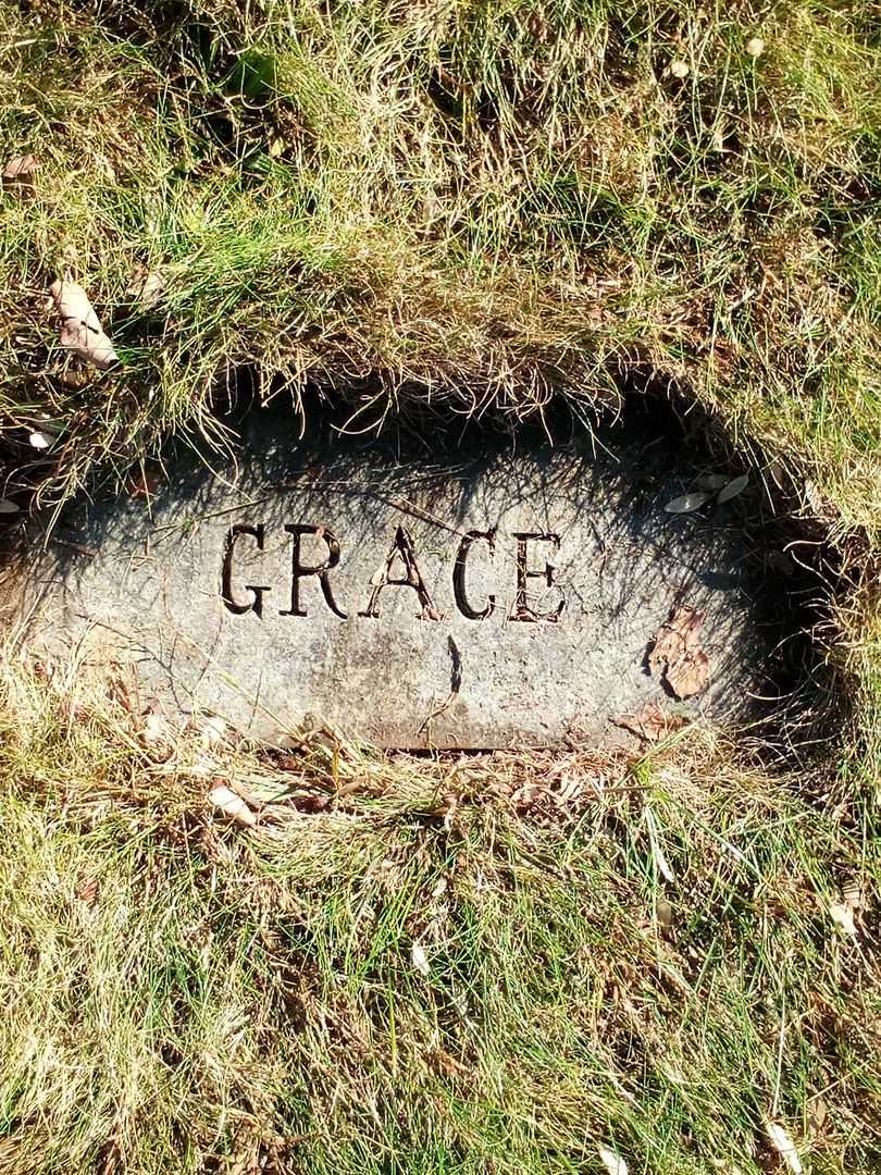 E. Grace Manning Blake's grave. Photo 5