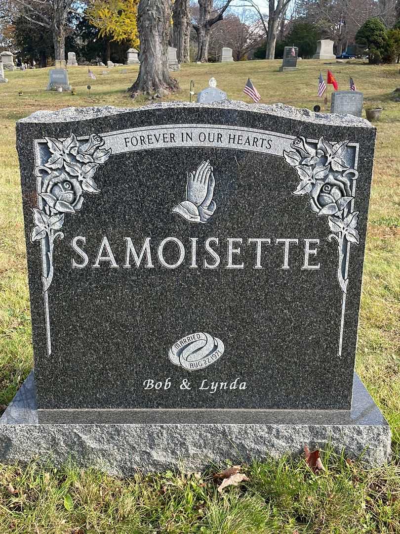 Robert K. Samoisette's grave. Photo 1