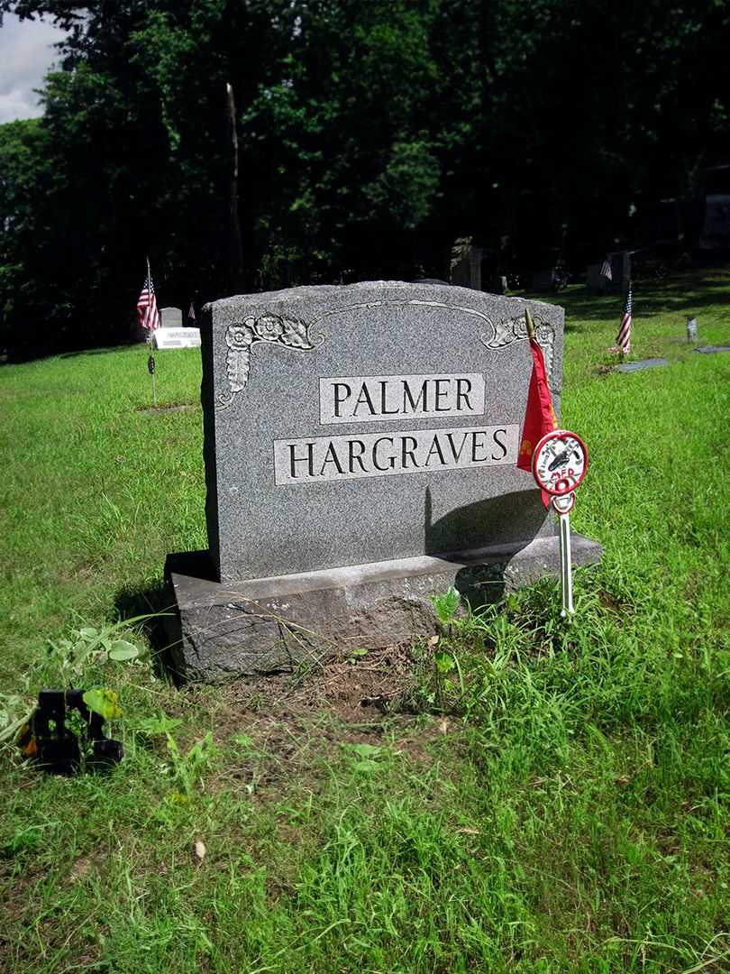 Frank M. Hargraves's grave. Photo 2