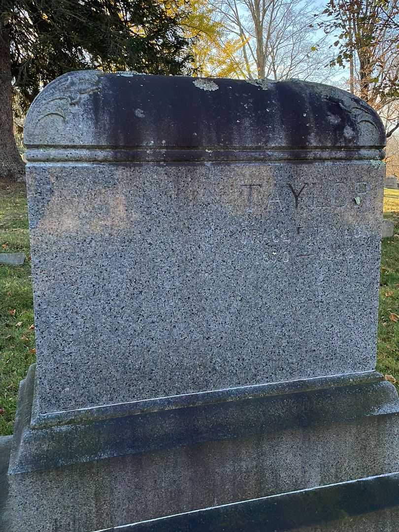 Grace E. Taylor's grave. Photo 3