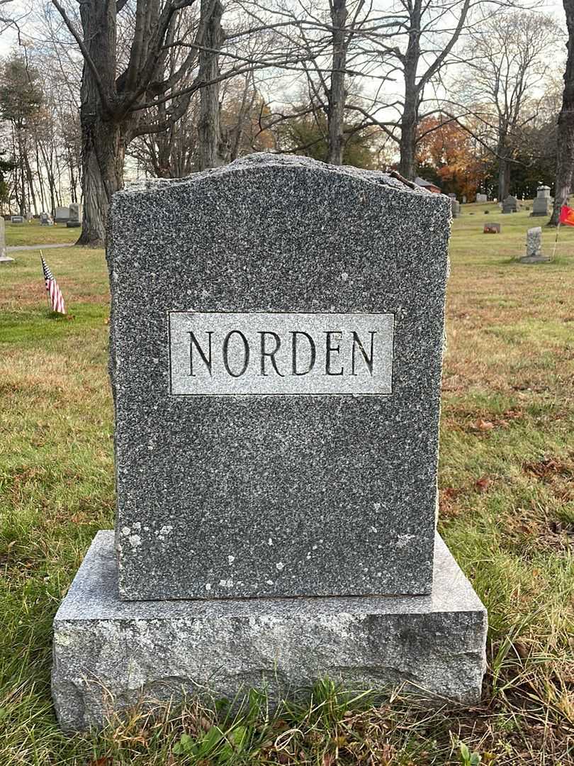 Bessie E. Norden's grave. Photo 3