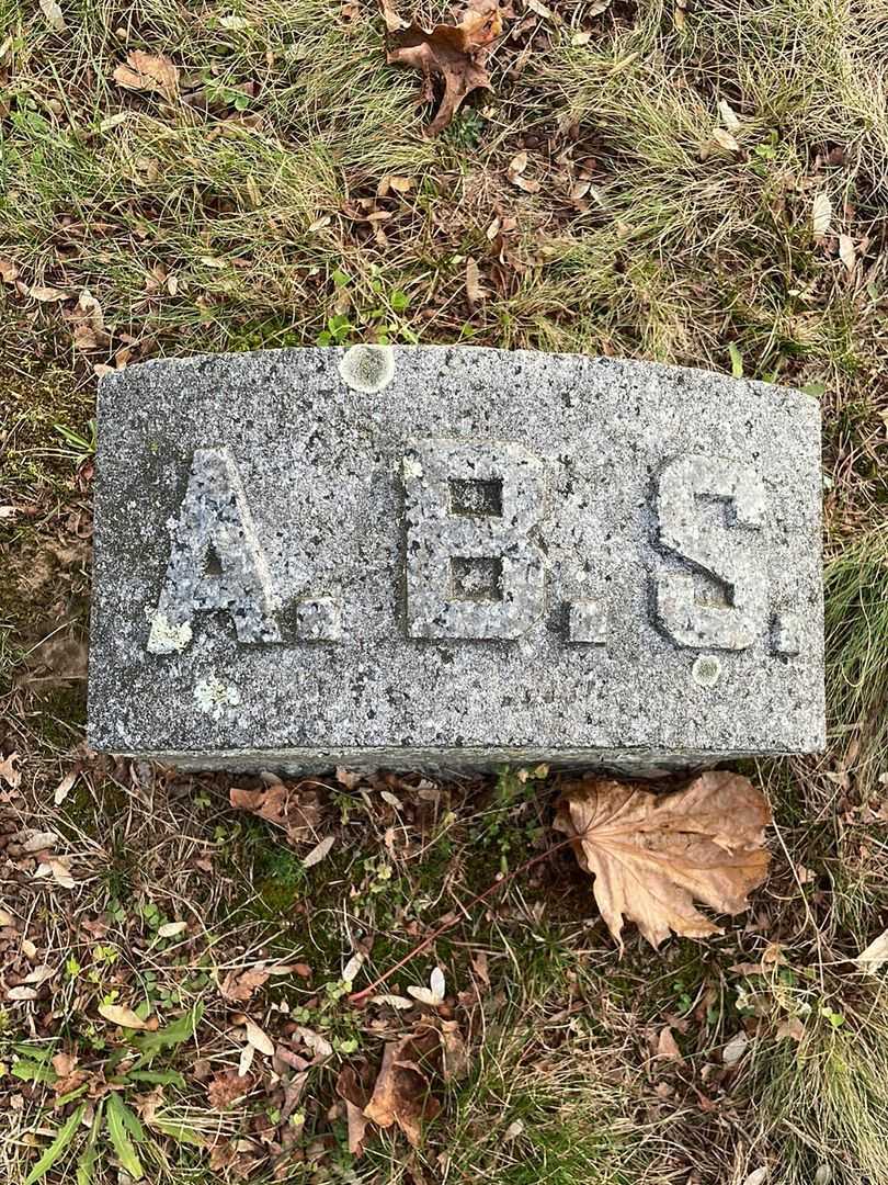 Adaline Bartlett Stuart's grave. Photo 4