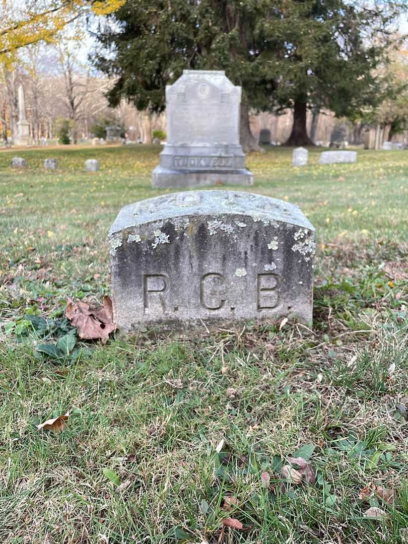 Ruth C. Tuckwell Burgiel's grave. Photo 4