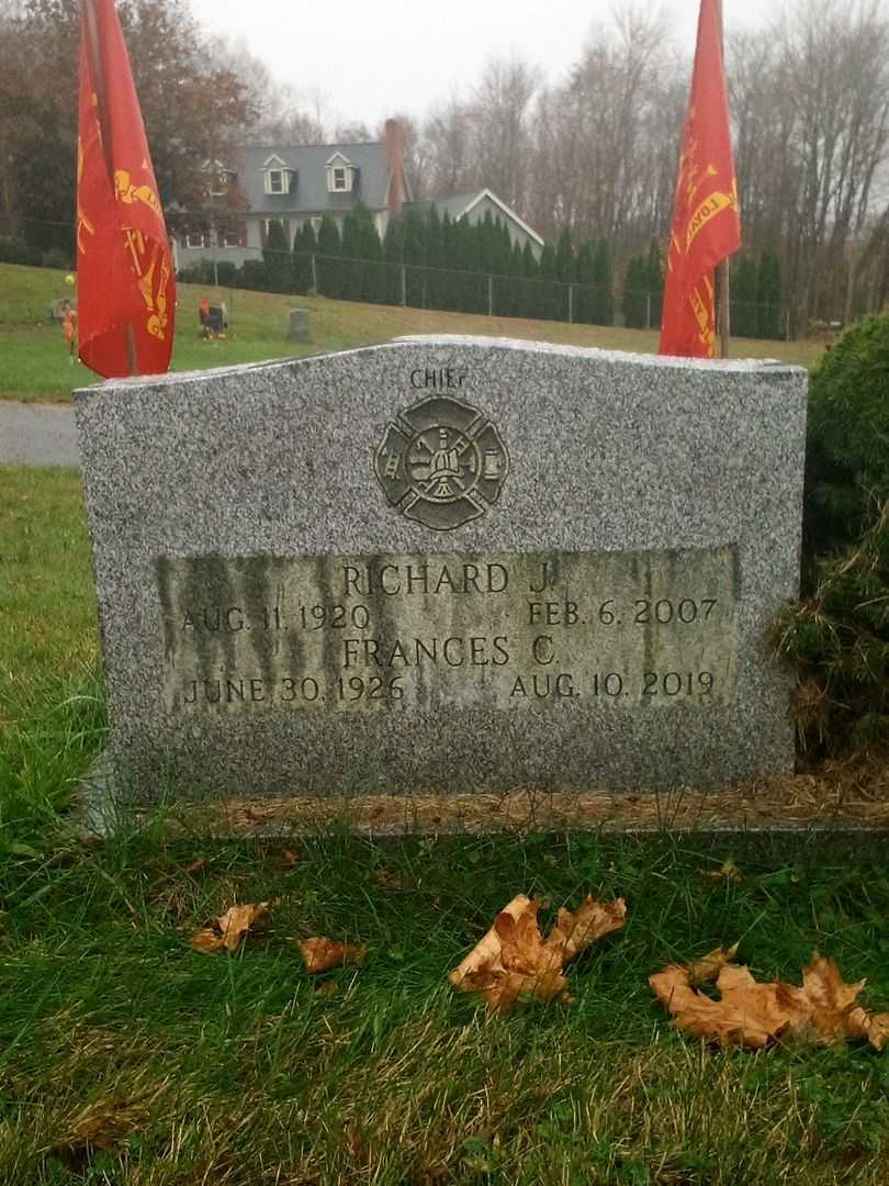 Frances C. Powers's grave. Photo 4