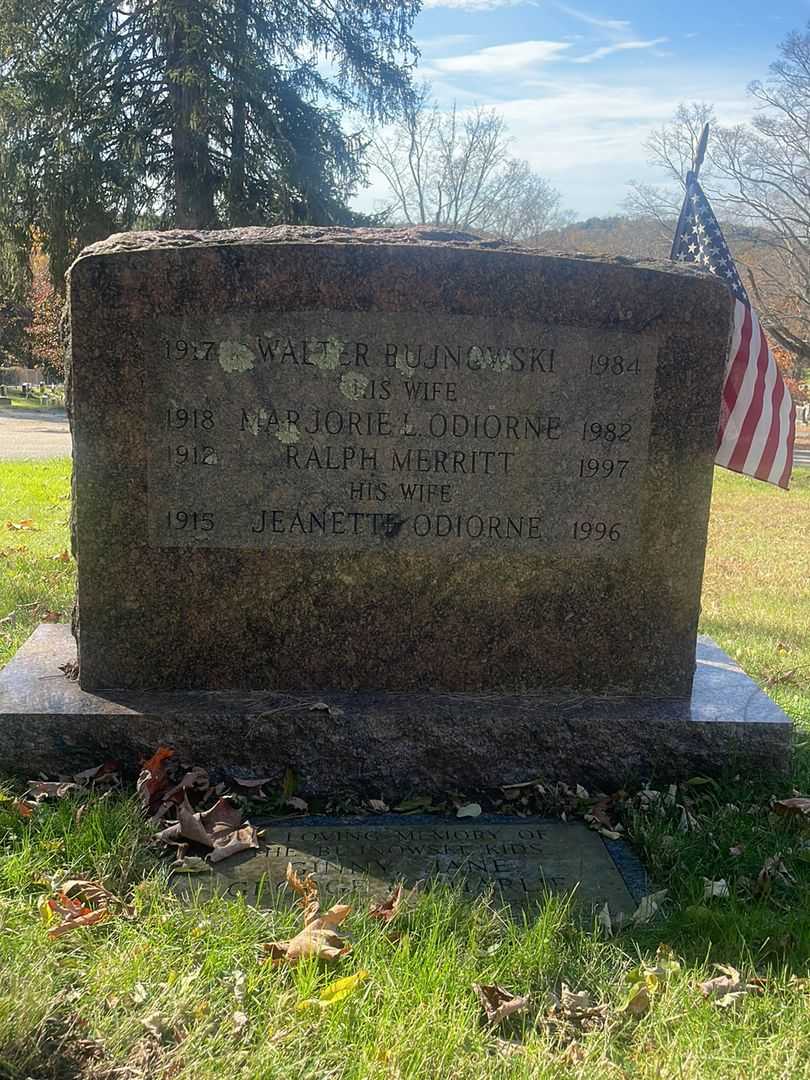 Charles T. Odiorne's grave. Photo 4