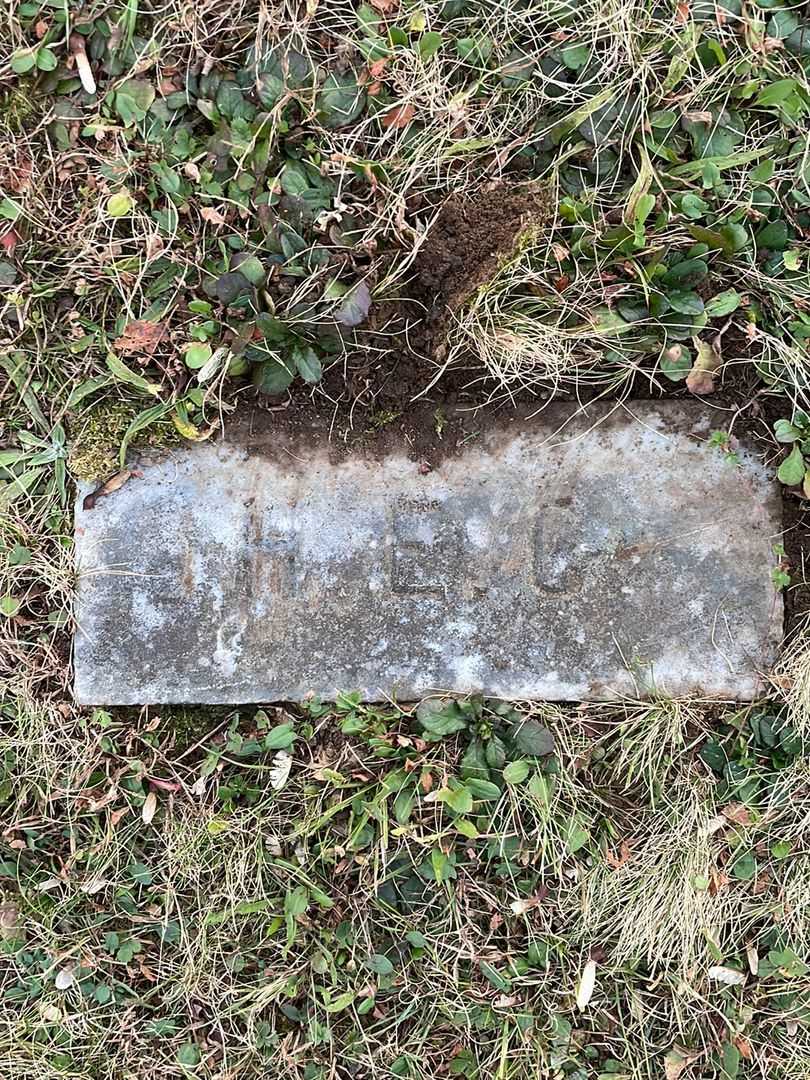 Henry E. Crosby's grave. Photo 3