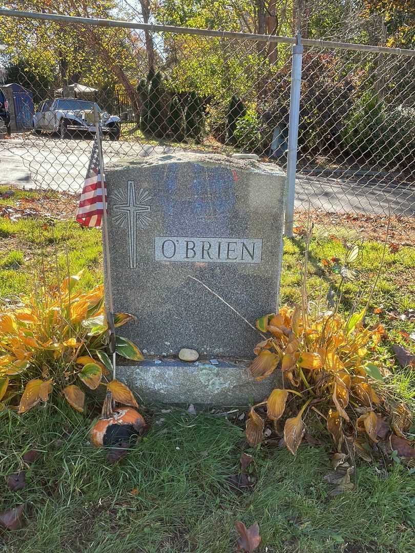 Emily M. Lacourse O'Brien's grave. Photo 3
