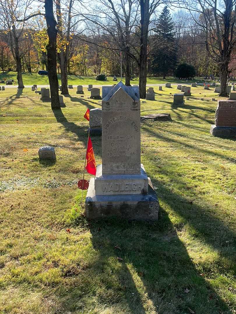 Cora L. Wadleigh's grave. Photo 2