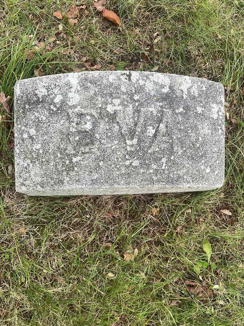 Eva J. Blackinton Titcomb's grave. Photo 4
