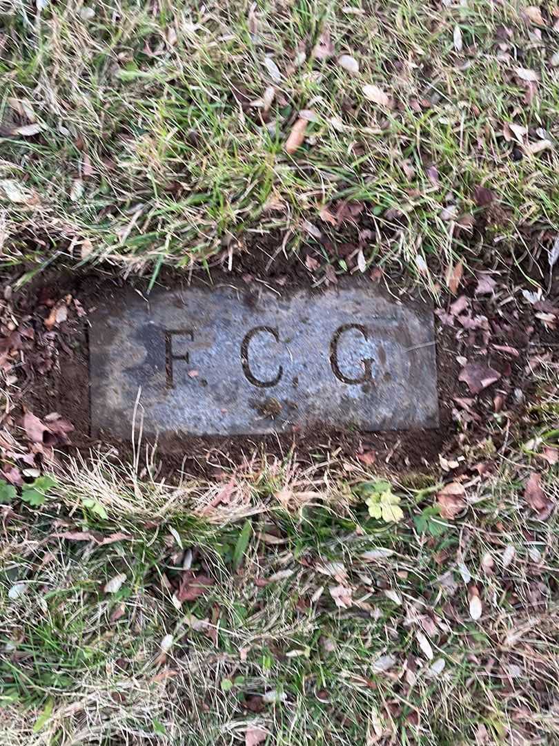 Florence C. Gibbs's grave. Photo 4