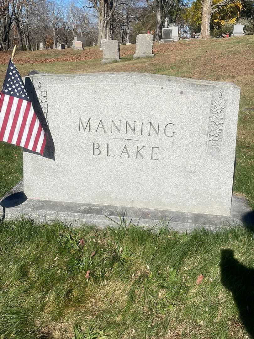 Mary C. Reed Manning's grave. Photo 1