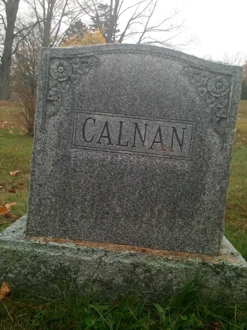 Robert C. Calnan's grave. Photo 3