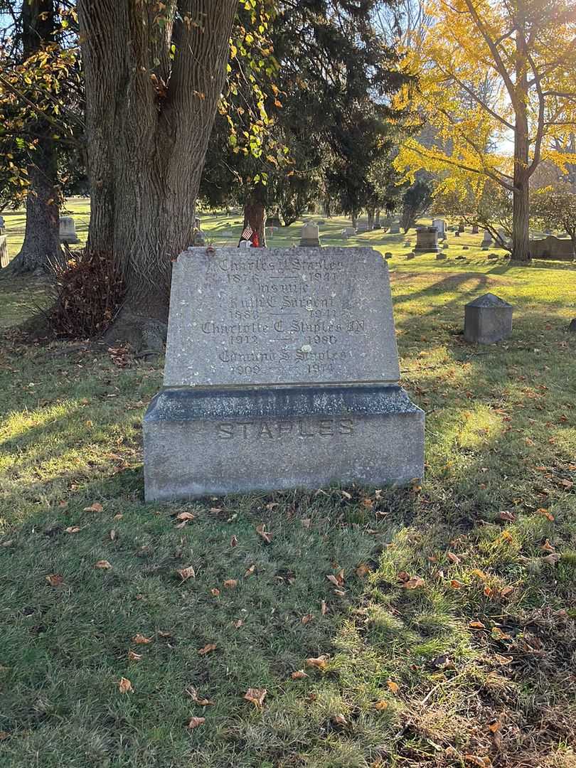 Charles H. Staples's grave. Photo 2