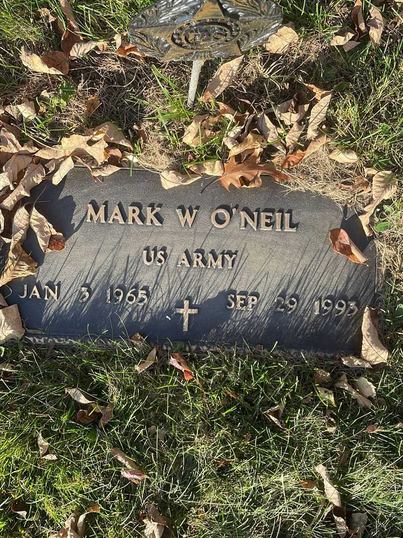 Mark W. O'Neil's grave. Photo 6