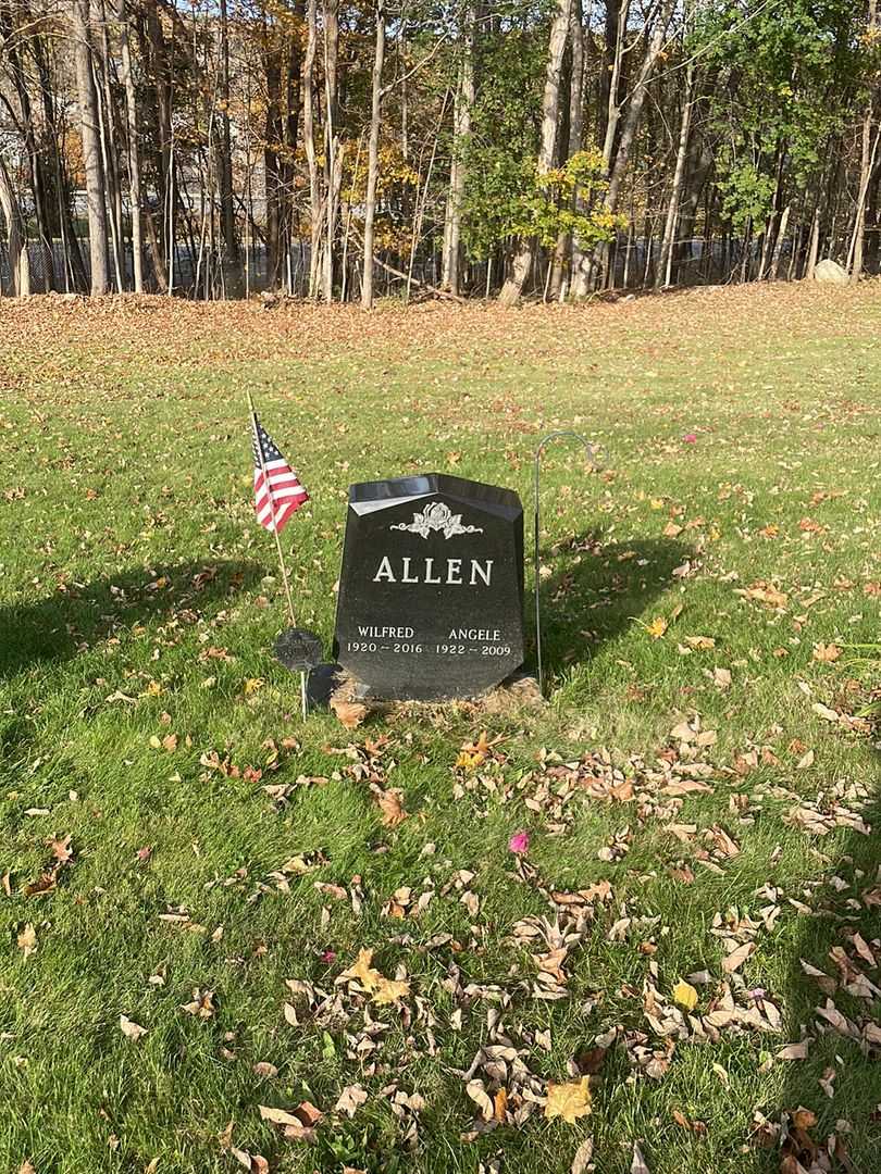 Angele Allen's grave. Photo 2