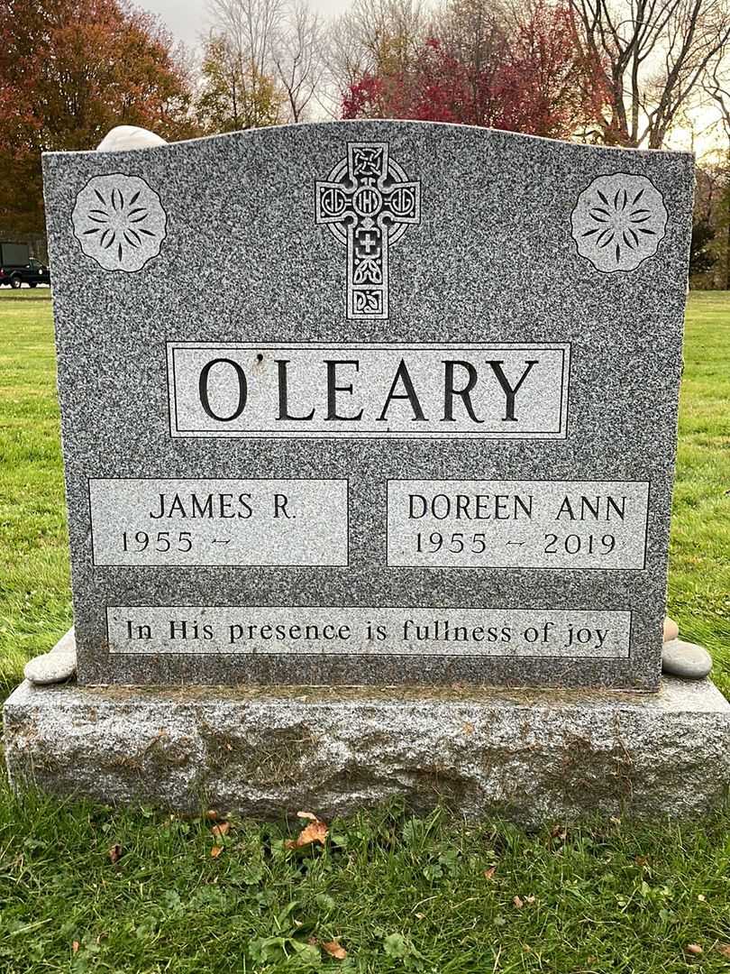 Doreen Ann O'Leary's grave. Photo 1