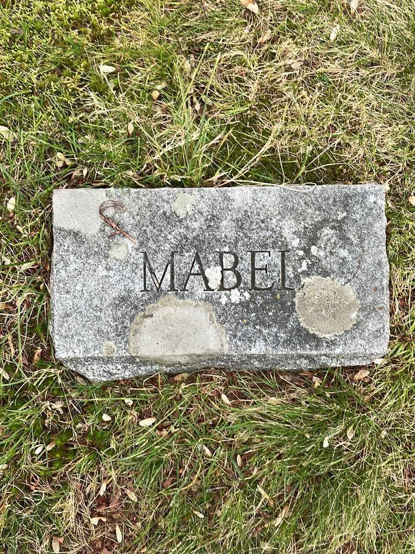 Mabel C. Betters's grave. Photo 5