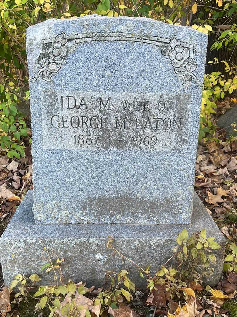 Ida M. Eaton's grave. Photo 1