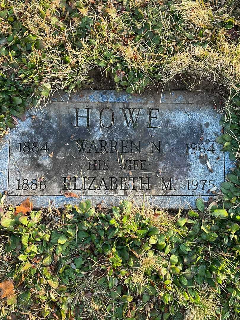 Warren N. Howe's grave. Photo 3