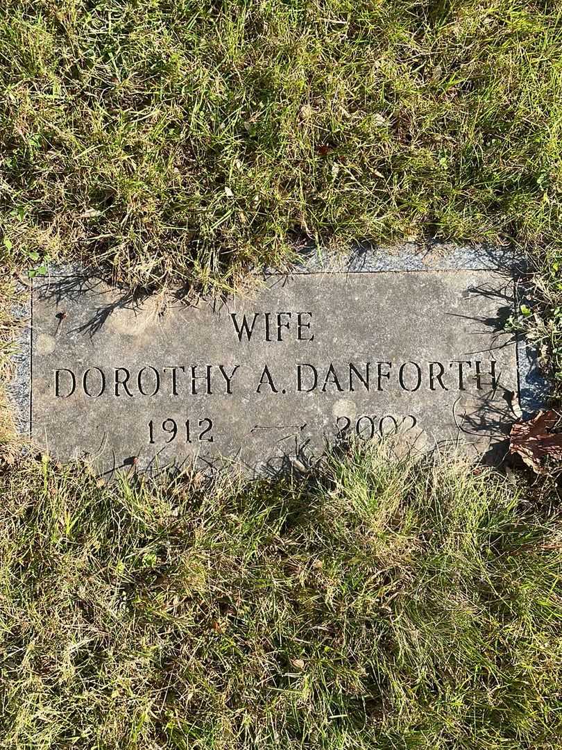 Dorothy A. Danforth's grave. Photo 3