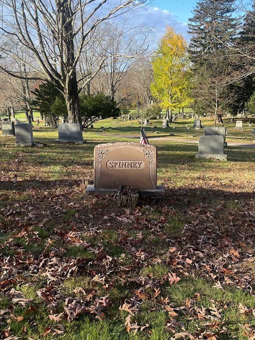 Jeannette E. Jackman Spinney's grave. Photo 2