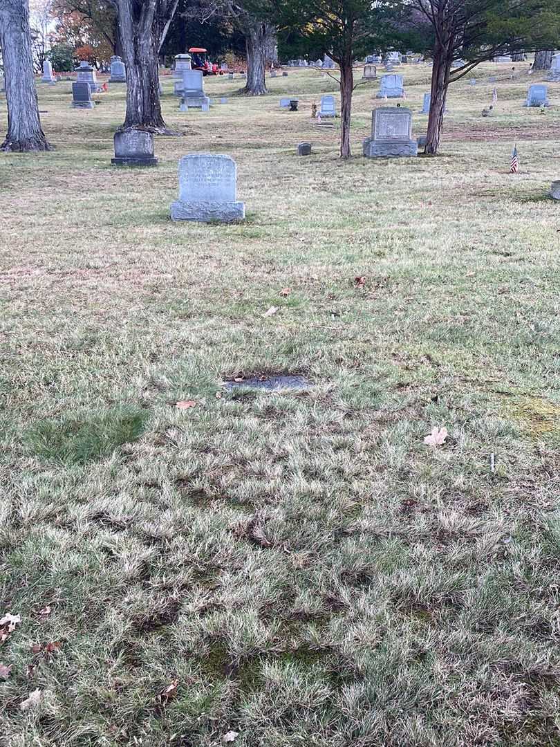 Marie A. Jean's grave. Photo 2