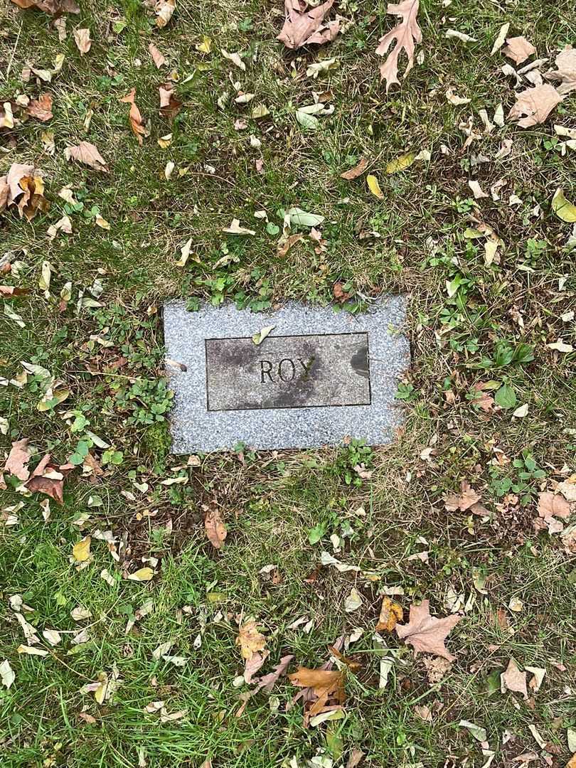 Roy C. Journeay's grave. Photo 4