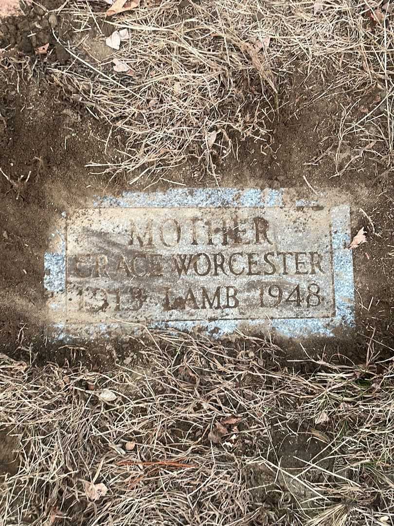 Grace Worcester Lamb's grave. Photo 4