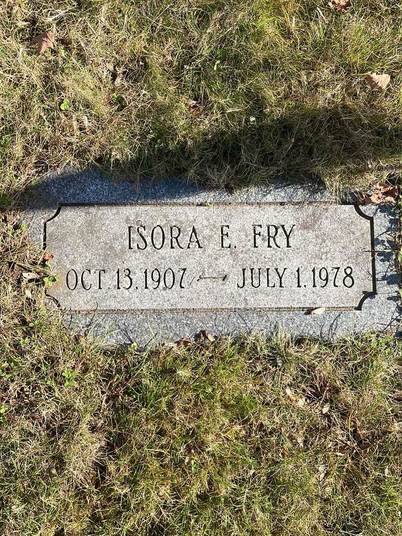 Isora E. Fry's grave. Photo 3