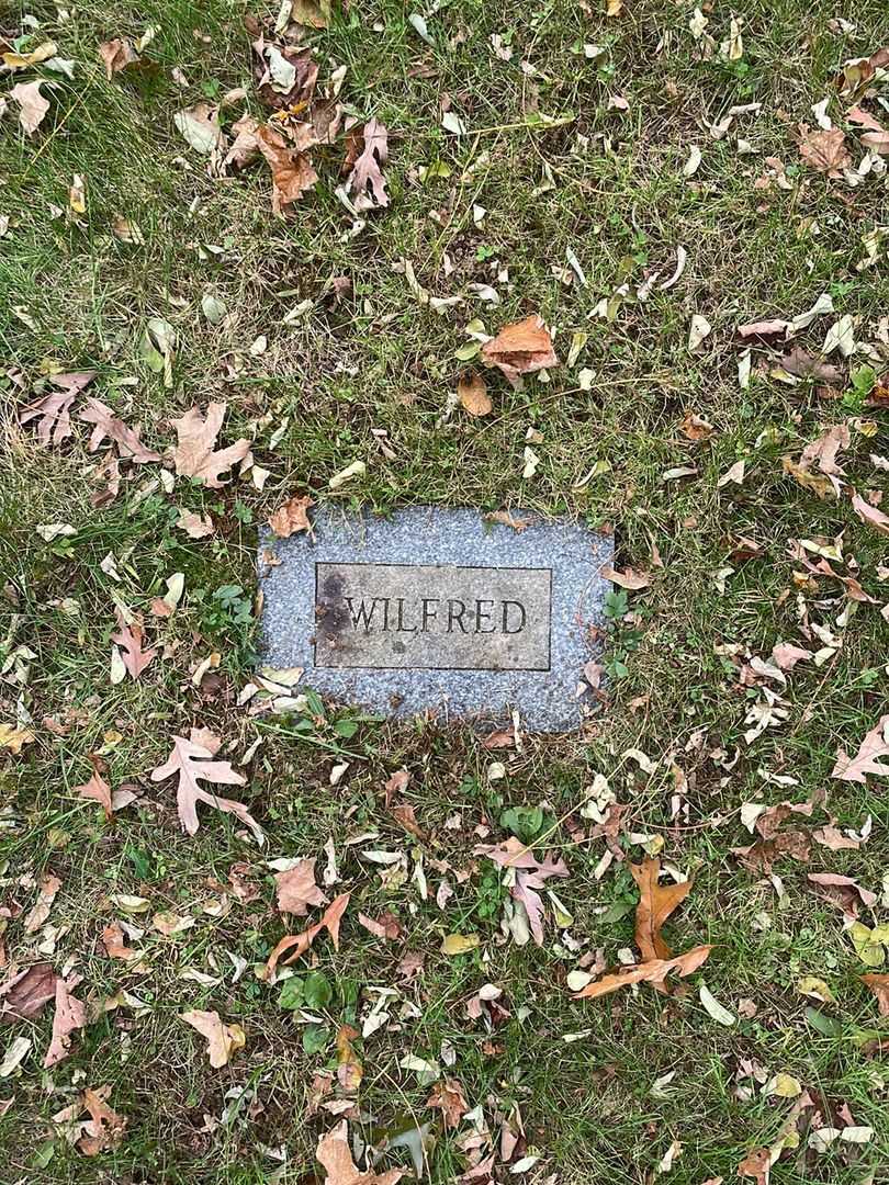 Wilfred G. Journeay's grave. Photo 5