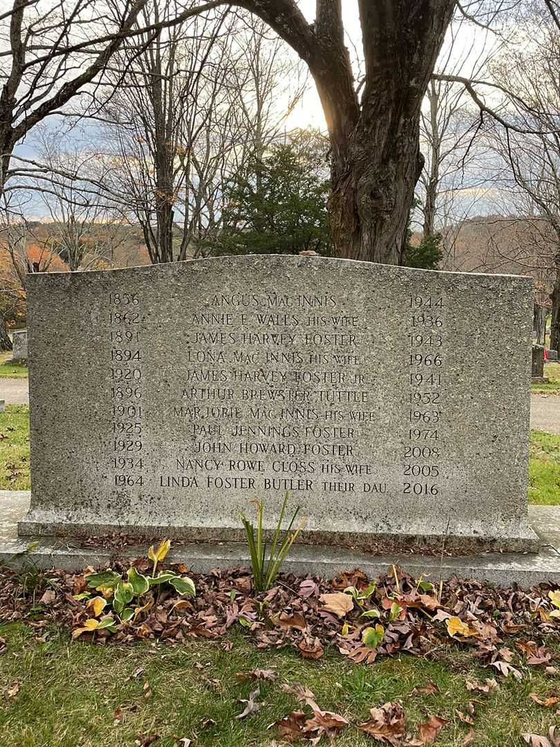 Angus MacInnis's grave. Photo 3