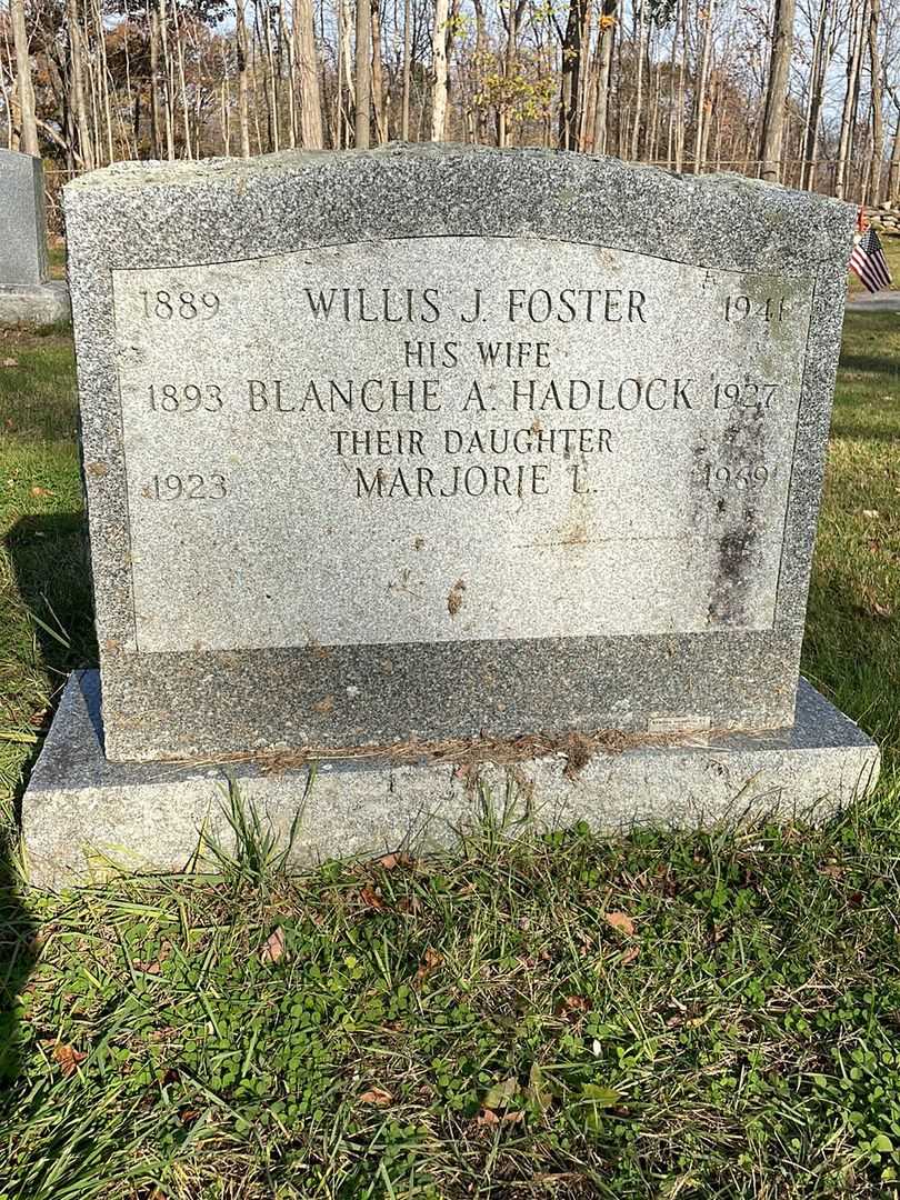 Blanche A. Hadlock Foster's grave. Photo 4