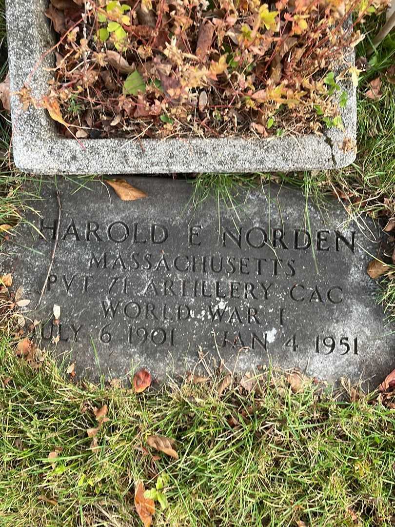 Harold E. Norden's grave. Photo 5