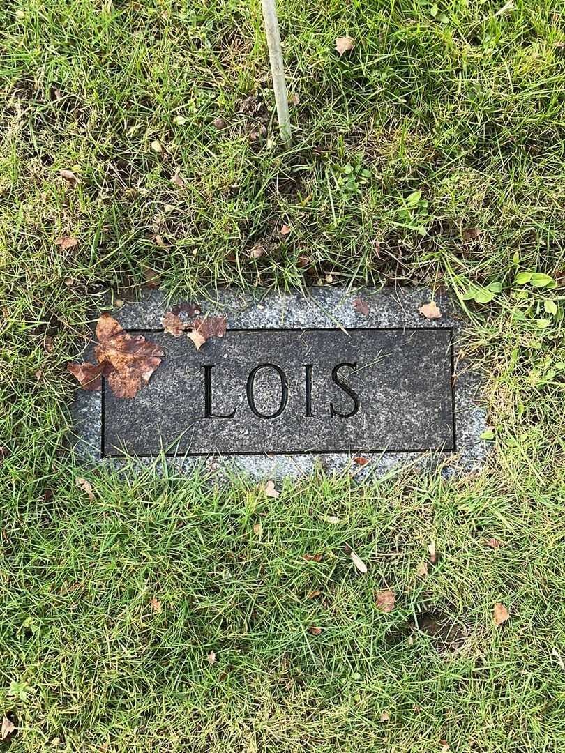 Lois E. MacAskill Spencer's grave. Photo 4