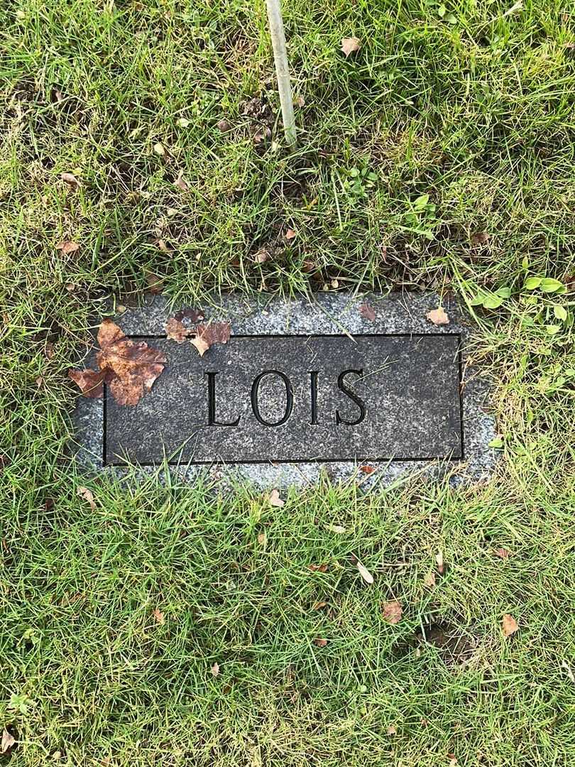 Lois E. MacAskill Spencer's grave. Photo 5