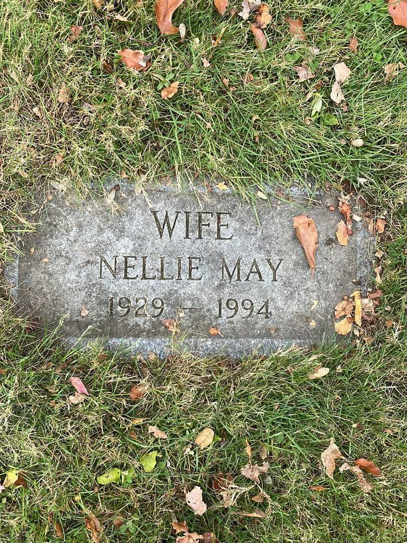 Nellie M. LaFrance's grave. Photo 4