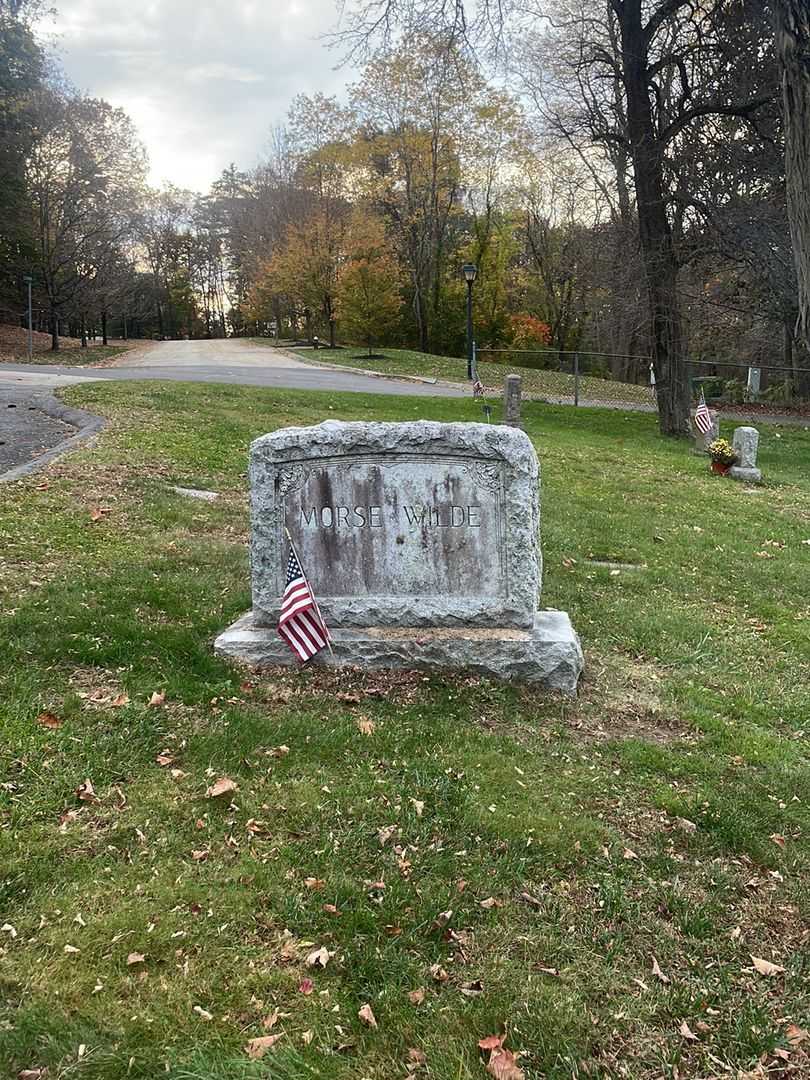 Mary Abbie Sanborn Morse's grave. Photo 2