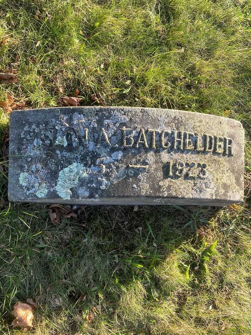 Helen A. Batchelder's grave. Photo 4