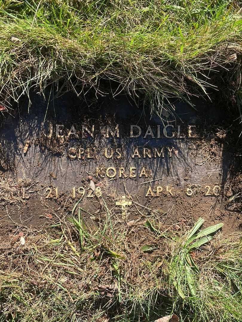 Jean M. "John" Daigle's grave. Photo 4