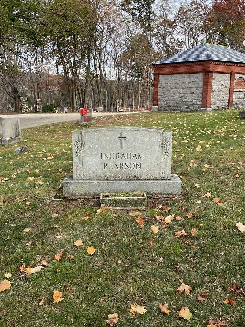 Ruth L. Ingraham Pearson's grave. Photo 2