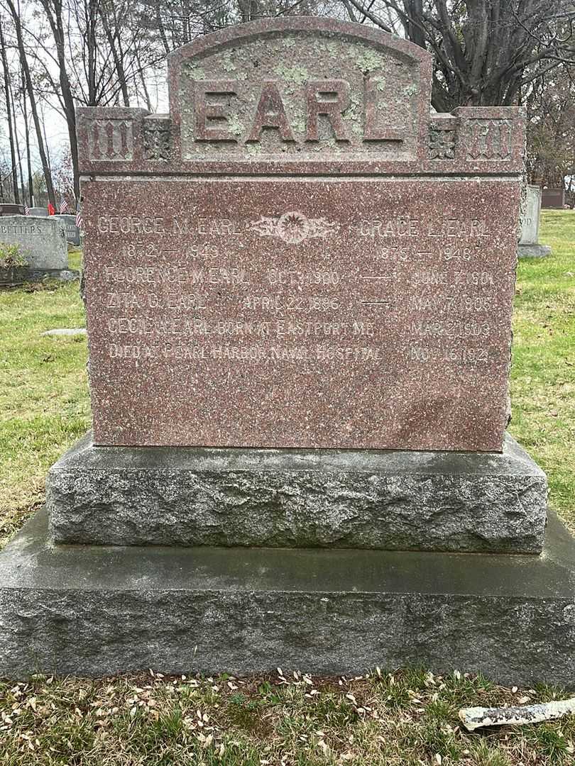 Cecil A. Earl's grave. Photo 1