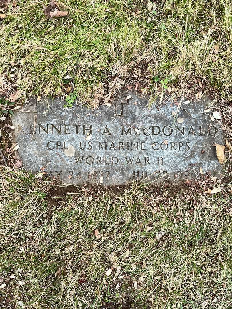 Kenneth A. MacDonald's grave. Photo 1
