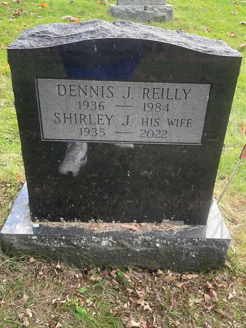 Shirley J. Reilly's grave. Photo 3