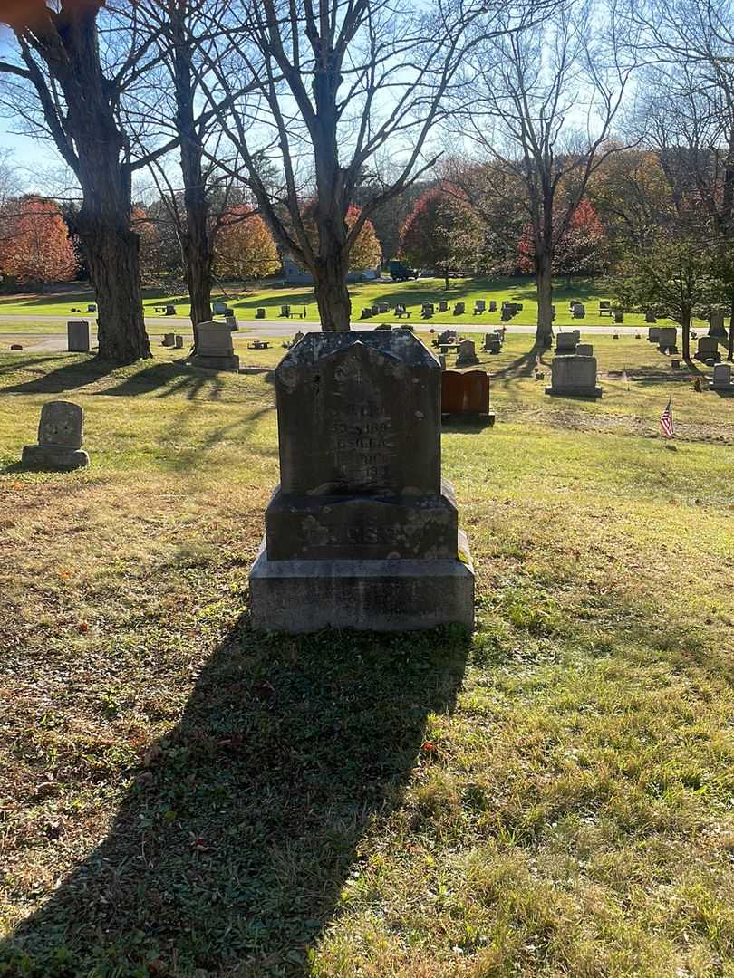 Henry E. Crosby's grave. Photo 2