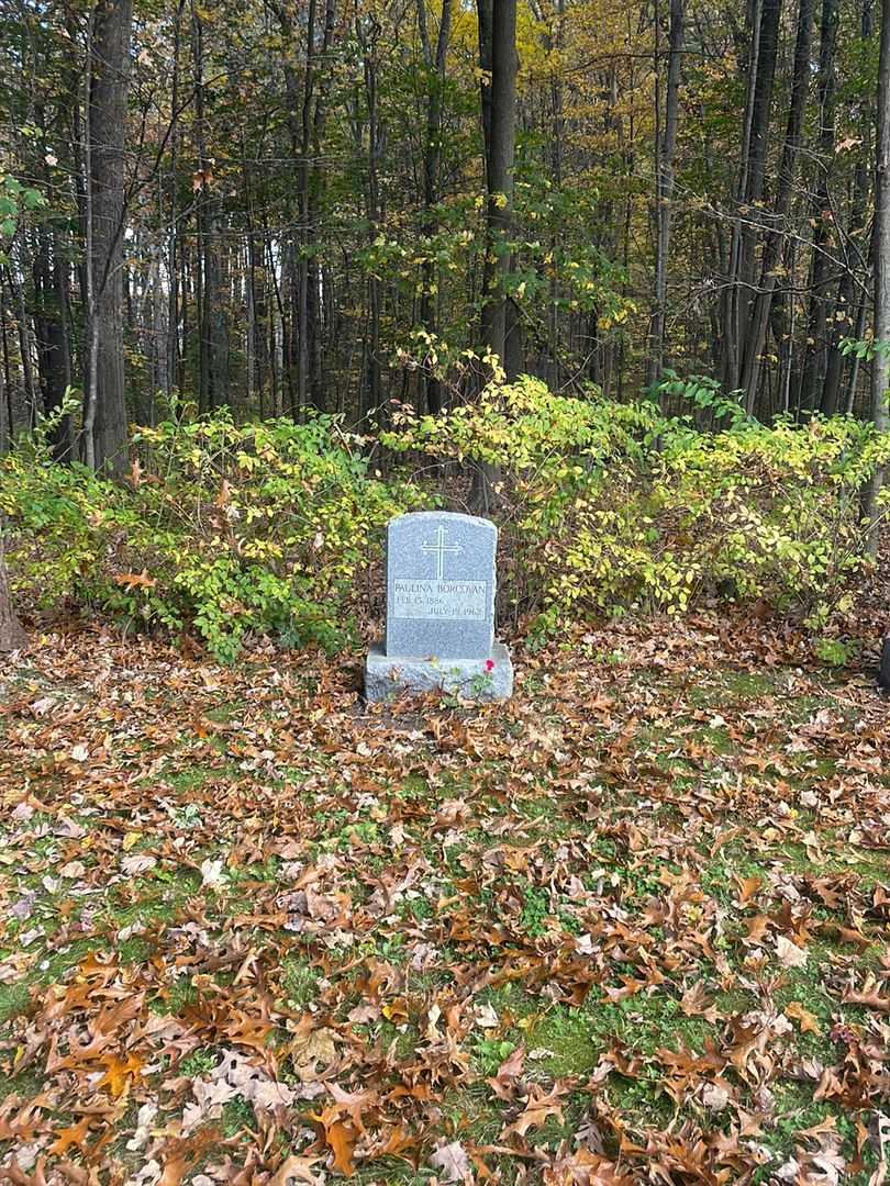 Paulina Yurkovich Borcovan's grave. Photo 2