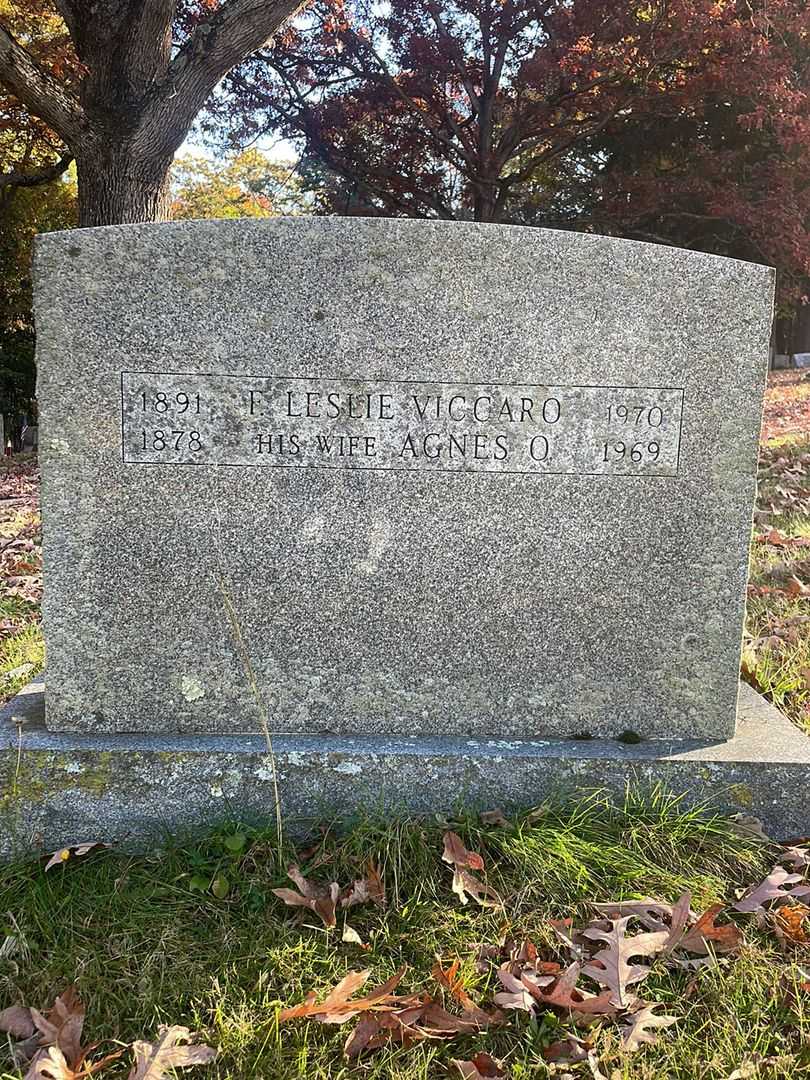 Agnes O. Viccaro's grave. Photo 3