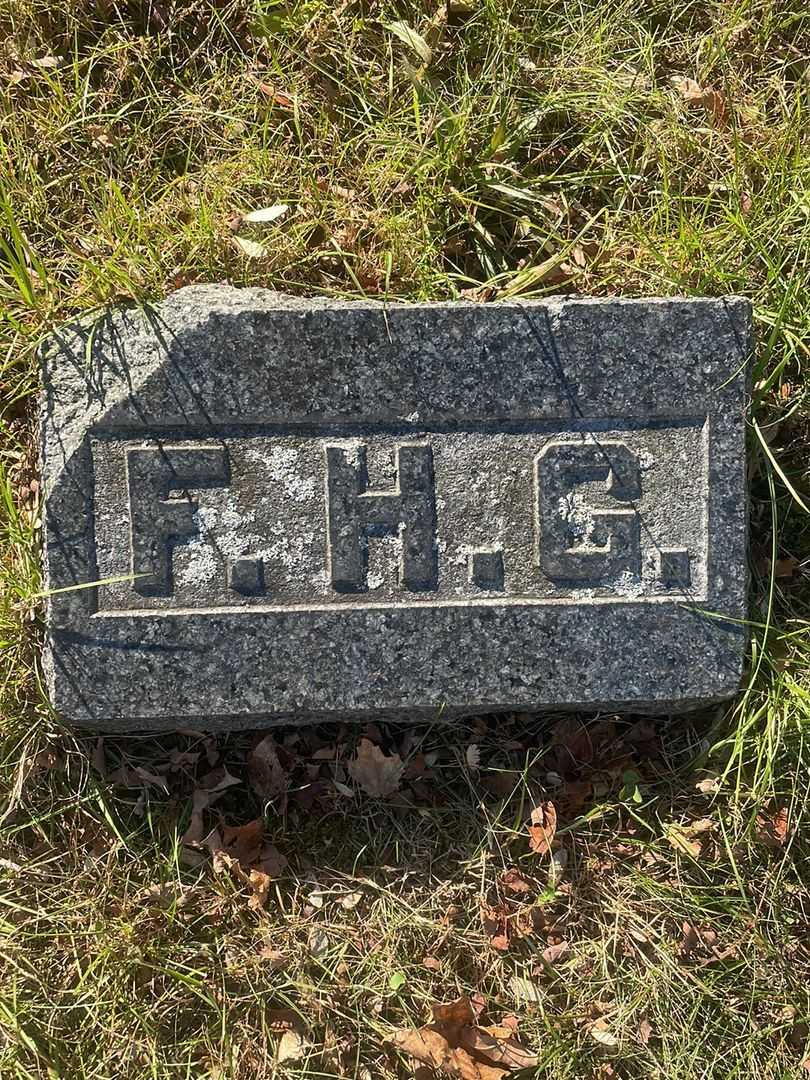 Francis H. Golden's grave. Photo 3