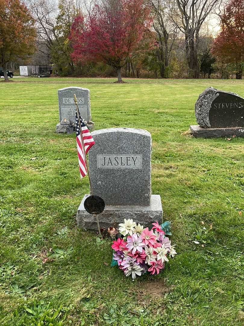 Edward C. Jasley's grave. Photo 2