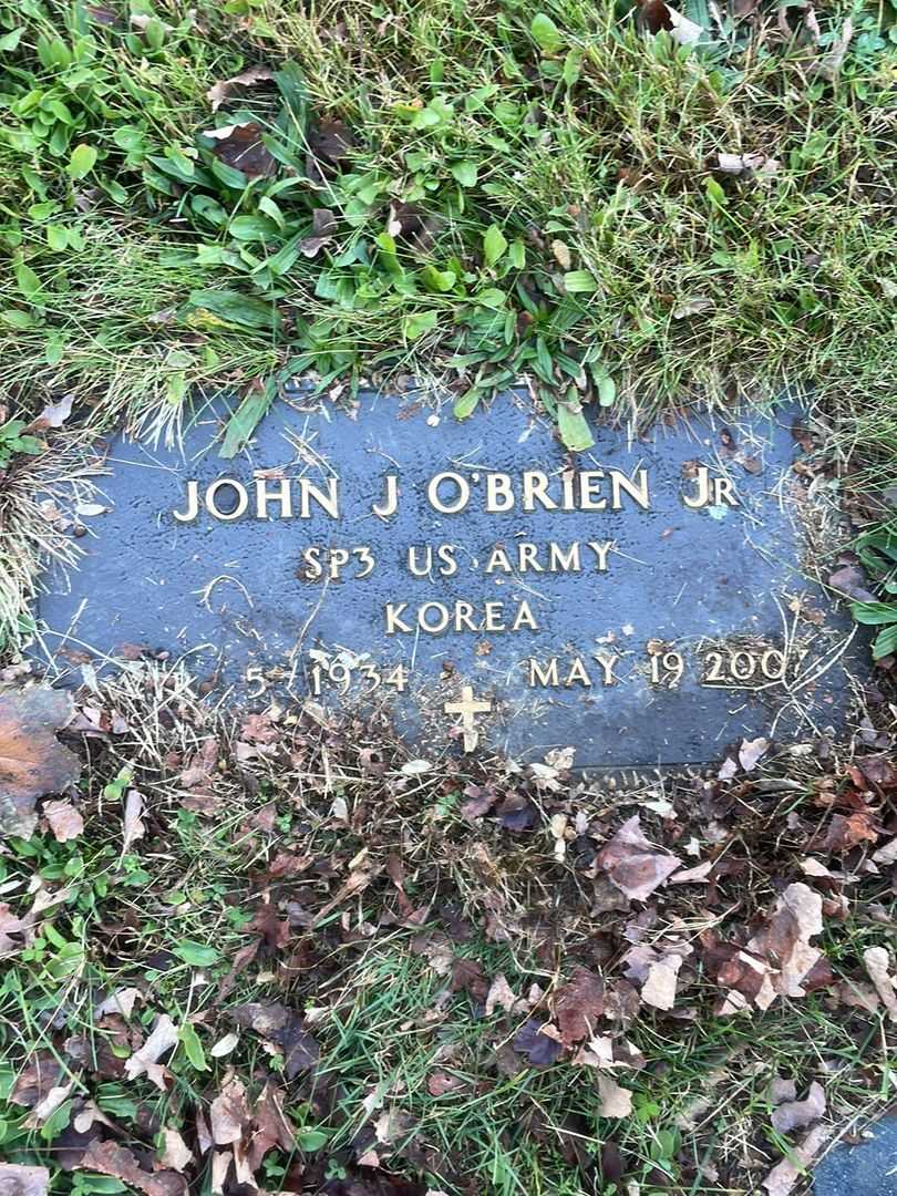 John J. O'Brien Junior's grave. Photo 4